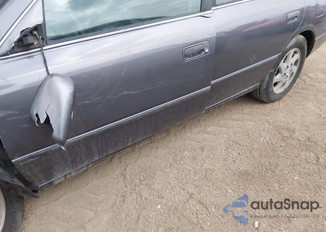 1999 Toyota Camry Le V6 z USA, uszkodzony, nr VIN JT2BF22K6X0223938